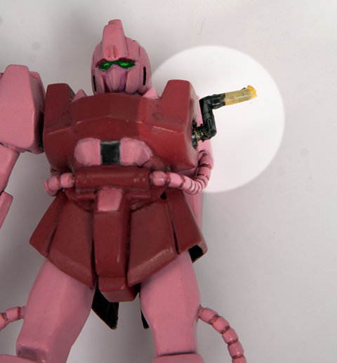 1/144 旧キット百式 リペイント。ランナーを改造した左腕の接続部の写真。