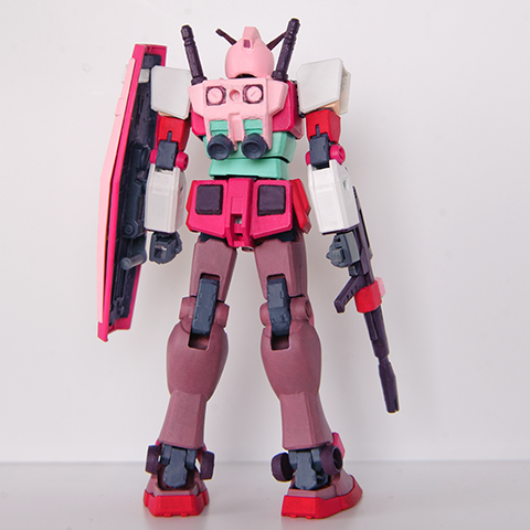 ぺぺろガンダム背面斜め・ライフルとシールド装備の画像